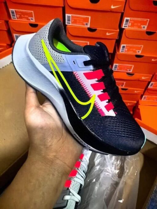 Sports Shoes Pallets