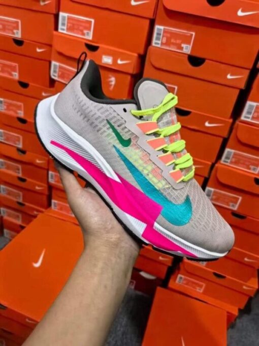 Sports Shoes Pallets