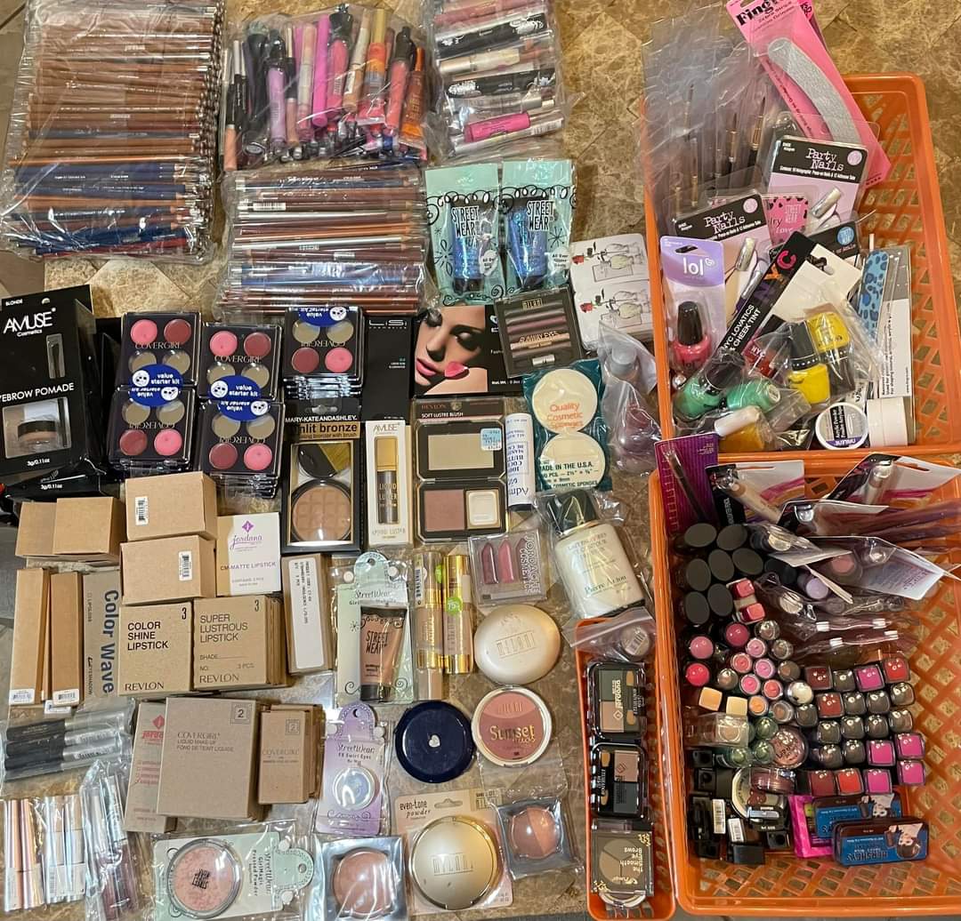 Buy Sephora Liquidation Pallets For Sale (200+ Beauty Items From $1,850)