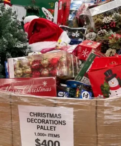 Christmas decorations liquidation pallet containing assorted holiday décor, ornaments, lights and seasonal accessories